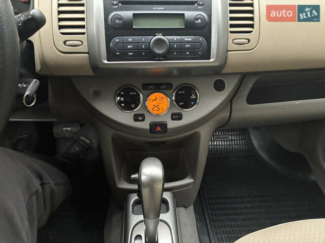 Сірий Ніссан Ноут, об'ємом двигуна 1.6 л та пробігом 131 тис. км за 6200 $, фото 9 на Automoto.ua