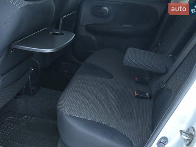 Сірий Ніссан Ноут, об'ємом двигуна 1.6 л та пробігом 258 тис. км за 5150 $, фото 23 на Automoto.ua