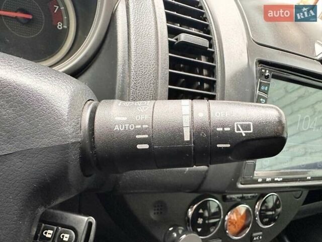 Серый Ниссан Ноут, объемом двигателя 1.4 л и пробегом 208 тыс. км за 5000 $, фото 32 на Automoto.ua