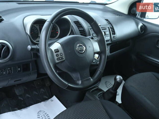 Сірий Ніссан Ноут, об'ємом двигуна 1.6 л та пробігом 258 тис. км за 5150 $, фото 16 на Automoto.ua