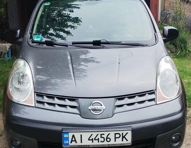 Сірий Ніссан Ноут, об'ємом двигуна 1.5 л та пробігом 200 тис. км за 4950 $, фото 1 на Automoto.ua