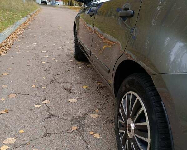 Серый Ниссан Ноут, объемом двигателя 1.39 л и пробегом 218 тыс. км за 4550 $, фото 10 на Automoto.ua