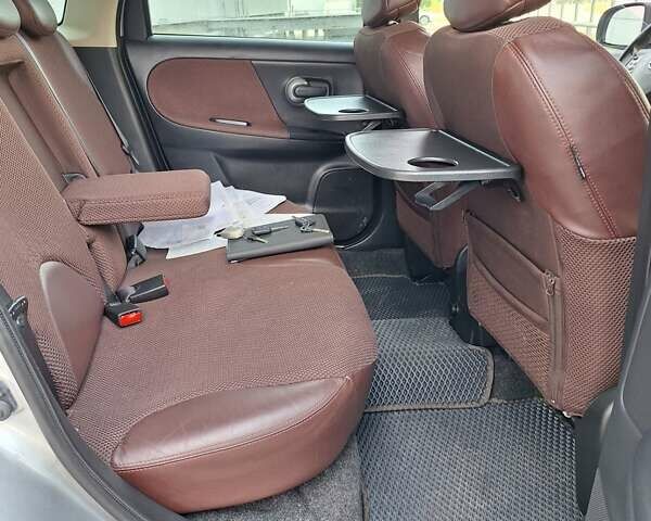 Сірий Ніссан Ноут, об'ємом двигуна 1.6 л та пробігом 161 тис. км за 6999 $, фото 39 на Automoto.ua