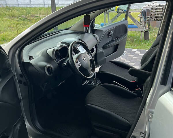 Серый Ниссан Ноут, объемом двигателя 1.6 л и пробегом 192 тыс. км за 5700 $, фото 17 на Automoto.ua