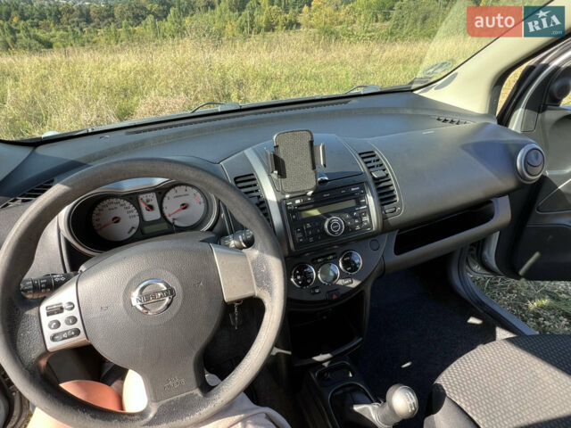 Серый Ниссан Ноут, объемом двигателя 1.5 л и пробегом 185 тыс. км за 5100 $, фото 12 на Automoto.ua