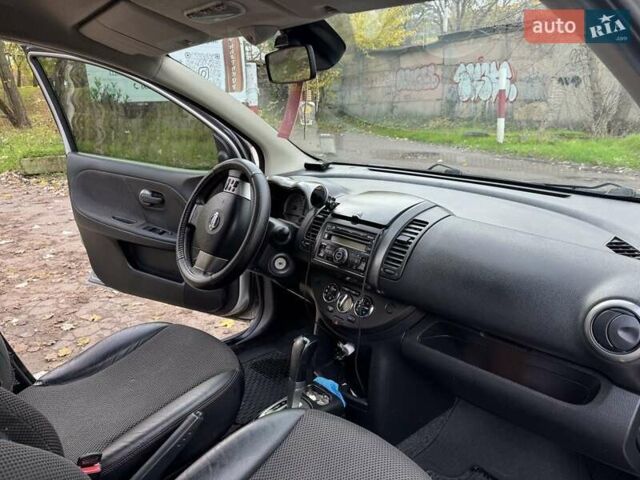 Серый Ниссан Ноут, объемом двигателя 1.6 л и пробегом 205 тыс. км за 6500 $, фото 5 на Automoto.ua