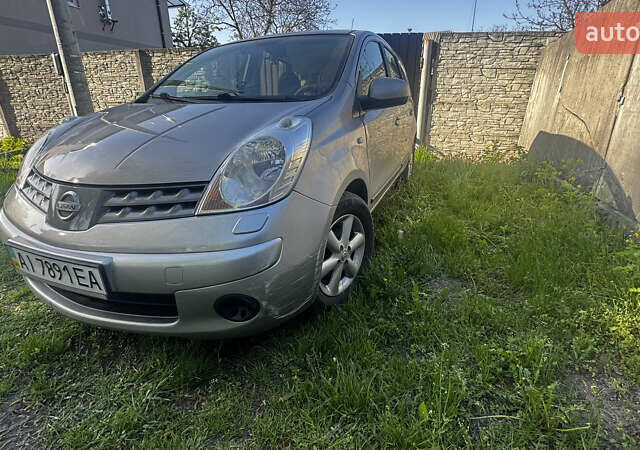 Серый Ниссан Ноут, объемом двигателя 1.39 л и пробегом 114 тыс. км за 5199 $, фото 1 на Automoto.ua