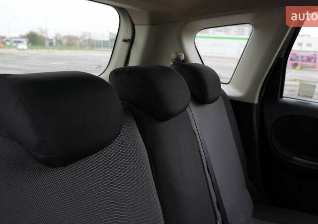 Серый Ниссан Ноут, объемом двигателя 1.6 л и пробегом 215 тыс. км за 6000 $, фото 33 на Automoto.ua