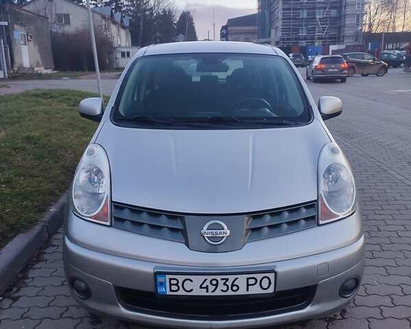 Серый Ниссан Ноут, объемом двигателя 1.46 л и пробегом 288 тыс. км за 5200 $, фото 1 на Automoto.ua