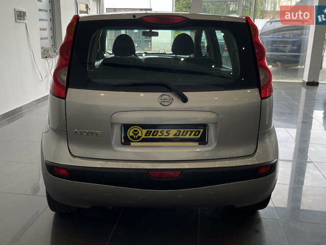 Сірий Ніссан Ноут, об'ємом двигуна 1.4 л та пробігом 86 тис. км за 5500 $, фото 5 на Automoto.ua