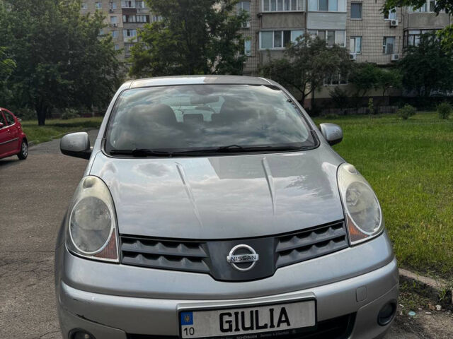 Сірий Ніссан Ноут, об'ємом двигуна 1.6 л та пробігом 260 тис. км за 6000 $, фото 2 на Automoto.ua