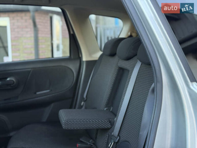 Сірий Ніссан Ноут, об'ємом двигуна 1.6 л та пробігом 189 тис. км за 5950 $, фото 20 на Automoto.ua