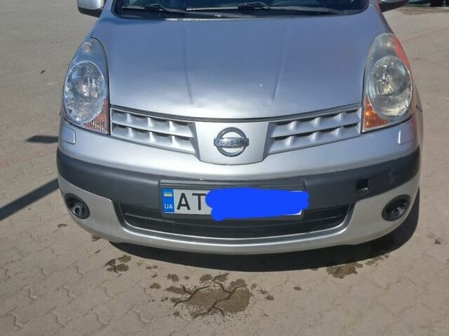 Серый Ниссан Ноут, объемом двигателя 1.5 л и пробегом 300 тыс. км за 2100 $, фото 7 на Automoto.ua