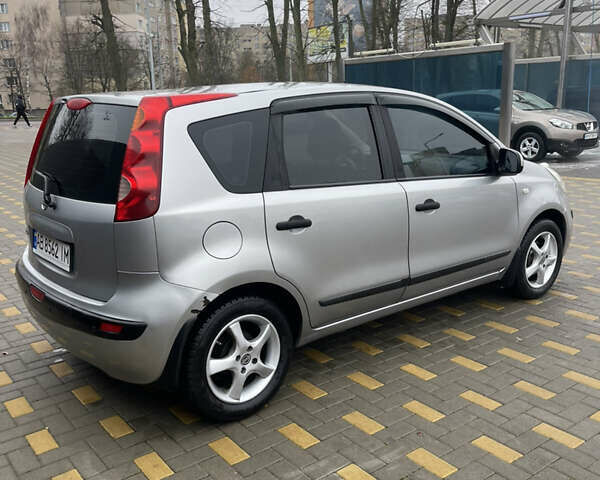 Серый Ниссан Ноут, объемом двигателя 1.39 л и пробегом 293 тыс. км за 5800 $, фото 7 на Automoto.ua