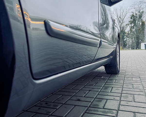 Сірий Ніссан Ноут, об'ємом двигуна 1.6 л та пробігом 165 тис. км за 6700 $, фото 5 на Automoto.ua