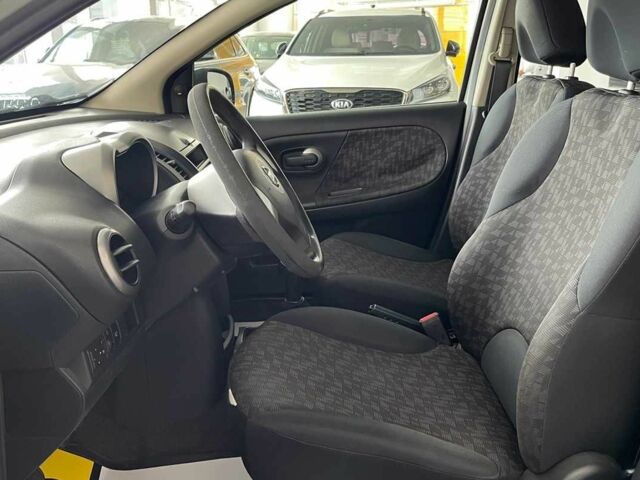 Ніссан Ноут 2007 у Львові на Automoto.ua Сірий Ніссан Ноут, об'ємом двигуна 1.4 л та пробігом 85 тис. км за 5500 $, фото 8 на Automoto.ua