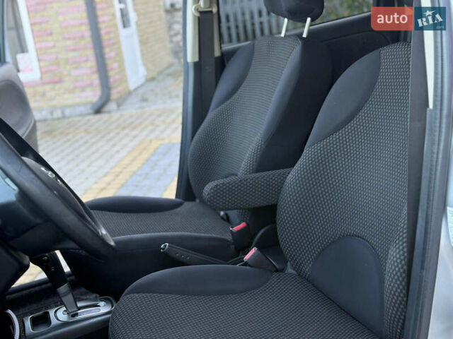Сірий Ніссан Ноут, об'ємом двигуна 1.6 л та пробігом 189 тис. км за 5950 $, фото 15 на Automoto.ua