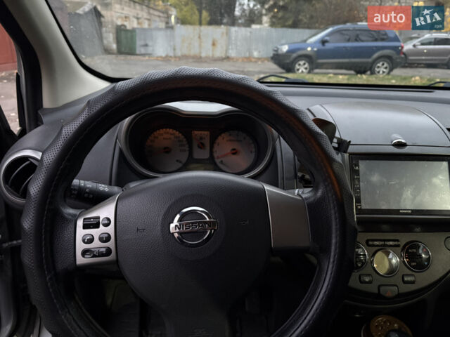 Сірий Ніссан Ноут, об'ємом двигуна 1.6 л та пробігом 260 тис. км за 6000 $, фото 19 на Automoto.ua