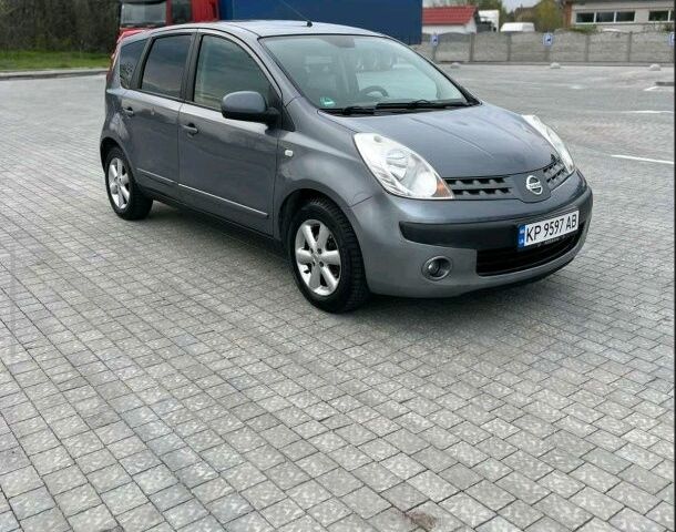 Серый Ниссан Ноут, объемом двигателя 1.4 л и пробегом 220 тыс. км за 4300 $, фото 1 на Automoto.ua