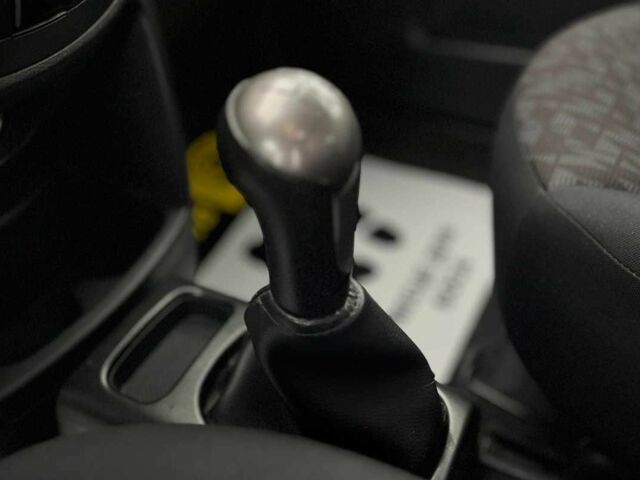 Ніссан Ноут 2007 у Львові на Automoto.ua Сірий Ніссан Ноут, об'ємом двигуна 1.4 л та пробігом 85 тис. км за 5500 $, фото 14 на Automoto.ua