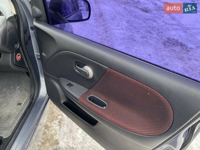 Сірий Ніссан Ноут, об'ємом двигуна 1.6 л та пробігом 139 тис. км за 5600 $, фото 35 на Automoto.ua