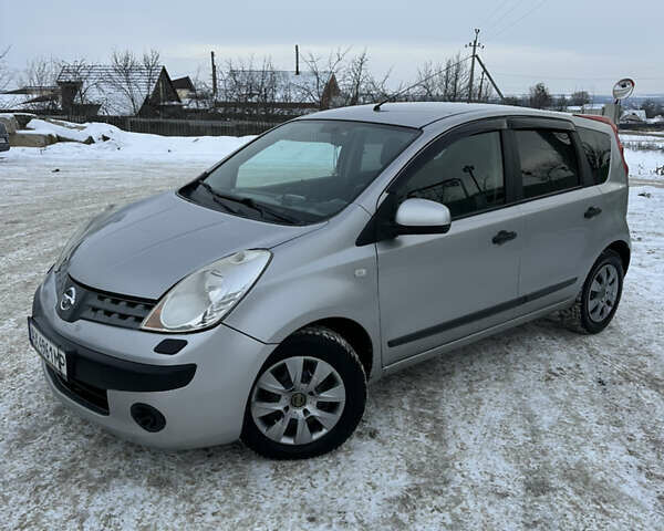 Серый Ниссан Ноут, объемом двигателя 1.4 л и пробегом 230 тыс. км за 5100 $, фото 3 на Automoto.ua