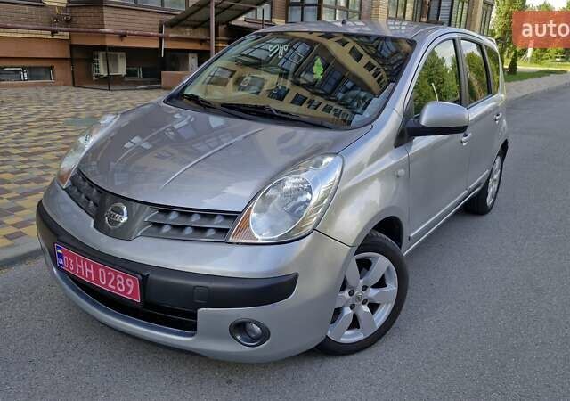 Серый Ниссан Ноут, объемом двигателя 1.6 л и пробегом 227 тыс. км за 7299 $, фото 2 на Automoto.ua