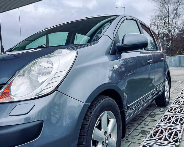 Сірий Ніссан Ноут, об'ємом двигуна 1.6 л та пробігом 165 тис. км за 6700 $, фото 8 на Automoto.ua