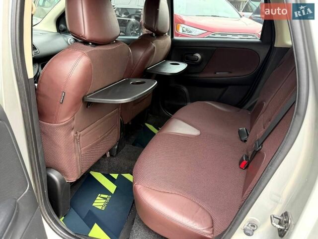Сірий Ніссан Ноут, об'ємом двигуна 1.6 л та пробігом 153 тис. км за 6200 $, фото 31 на Automoto.ua