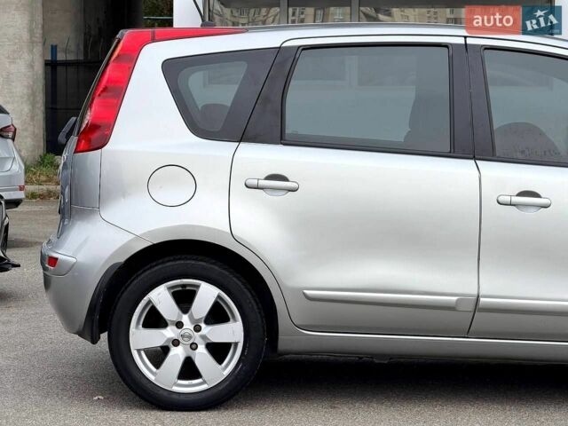 Сірий Ніссан Ноут, об'ємом двигуна 1.6 л та пробігом 153 тис. км за 6200 $, фото 12 на Automoto.ua