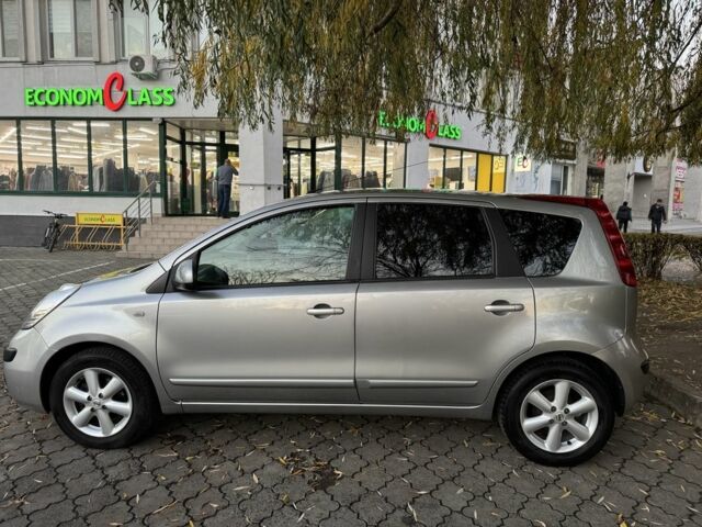 Серый Ниссан Ноут, объемом двигателя 1.6 л и пробегом 260 тыс. км за 6400 $, фото 4 на Automoto.ua