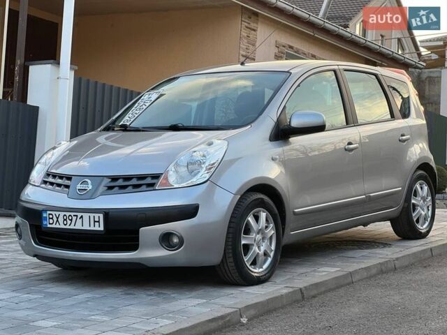 Серый Ниссан Ноут, объемом двигателя 1.4 л и пробегом 209 тыс. км за 5800 $, фото 2 на Automoto.ua