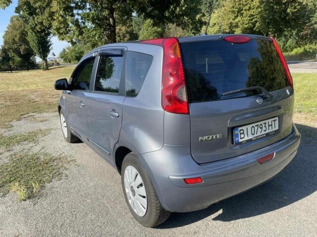 Сірий Ніссан Ноут, об'ємом двигуна 1.6 л та пробігом 260 тис. км за 5700 $, фото 5 на Automoto.ua