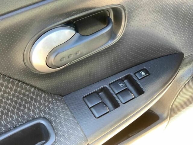 Сірий Ніссан Ноут, об'ємом двигуна 1.6 л та пробігом 259 тис. км за 5690 $, фото 18 на Automoto.ua