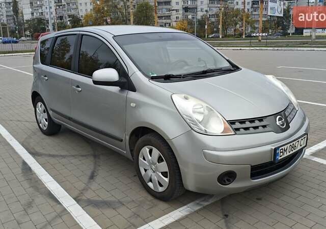 Серый Ниссан Ноут, объемом двигателя 1.4 л и пробегом 293 тыс. км за 5400 $, фото 2 на Automoto.ua