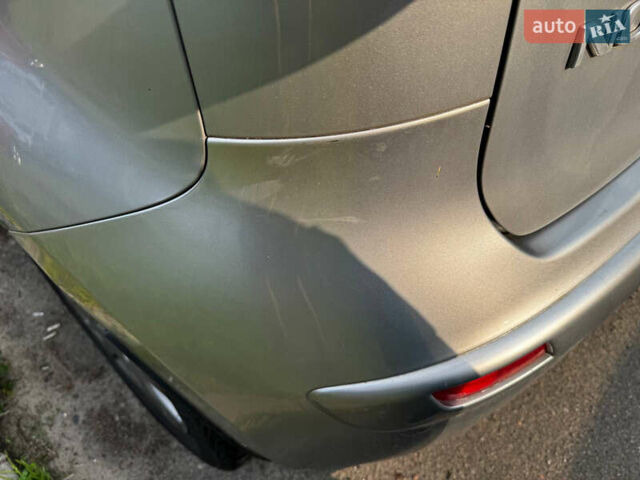 Серый Ниссан Ноут, объемом двигателя 1.6 л и пробегом 255 тыс. км за 6200 $, фото 13 на Automoto.ua