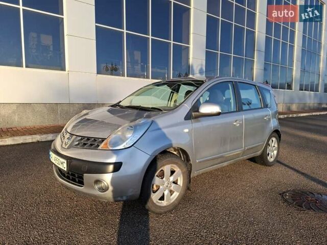 Сірий Ніссан Ноут, об'ємом двигуна 1.6 л та пробігом 240 тис. км за 5200 $, фото 3 на Automoto.ua