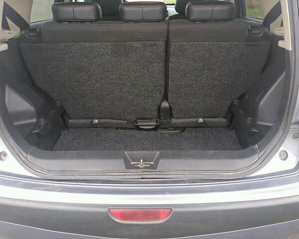 Серый Ниссан Ноут, объемом двигателя 1.6 л и пробегом 218 тыс. км за 6300 $, фото 12 на Automoto.ua