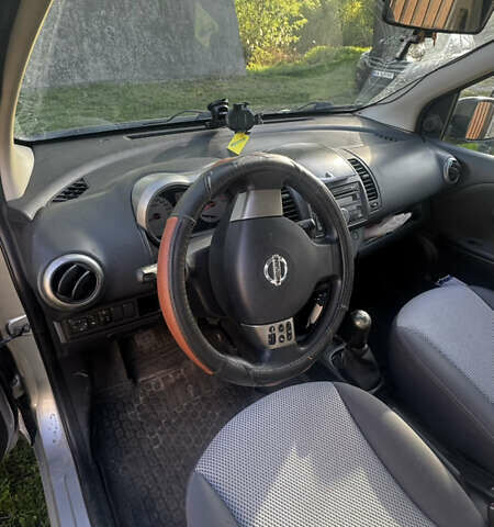 Серый Ниссан Ноут, объемом двигателя 1.39 л и пробегом 114 тыс. км за 5199 $, фото 4 на Automoto.ua