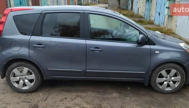 Сірий Ніссан Ноут, об'ємом двигуна 1.6 л та пробігом 218 тис. км за 5100 $, фото 3 на Automoto.ua