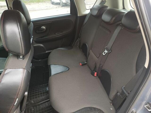 Серый Ниссан Ноут, объемом двигателя 0 л и пробегом 220 тыс. км за 6200 $, фото 6 на Automoto.ua