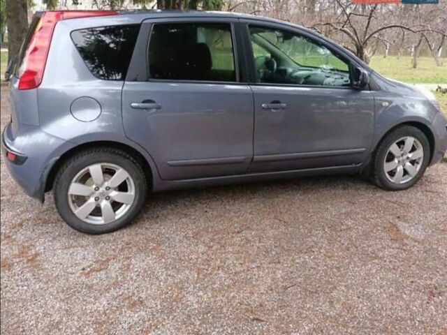 Серый Ниссан Ноут, объемом двигателя 1.6 л и пробегом 218 тыс. км за 6300 $, фото 5 на Automoto.ua