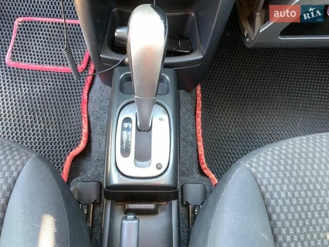 Ниссан Ноут 2007 в Виннице на Automoto.ua Серый Ниссан Ноут, объемом двигателя 1.6 л и пробегом 259 тыс. км за 6790 $, фото 34 на Automoto.ua
