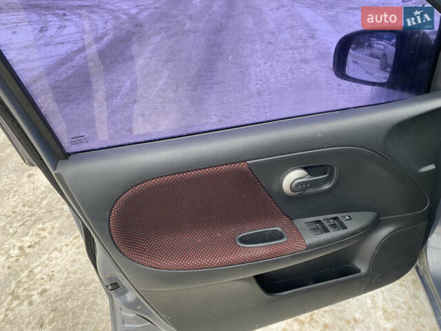 Сірий Ніссан Ноут, об'ємом двигуна 1.6 л та пробігом 139 тис. км за 5600 $, фото 41 на Automoto.ua