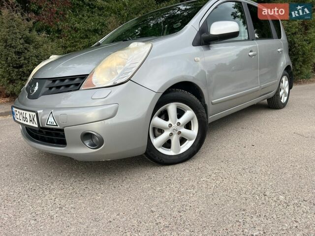 Сірий Ніссан Ноут, об'ємом двигуна 1.6 л та пробігом 212 тис. км за 5200 $, фото 17 на Automoto.ua
