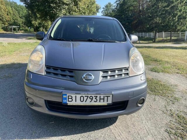 Сірий Ніссан Ноут, об'ємом двигуна 1.6 л та пробігом 260 тис. км за 5700 $, фото 8 на Automoto.ua