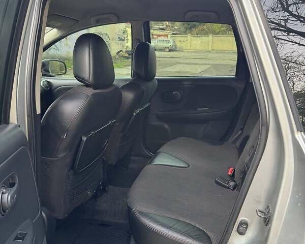 Серый Ниссан Ноут, объемом двигателя 1.6 л и пробегом 205 тыс. км за 6500 $, фото 8 на Automoto.ua