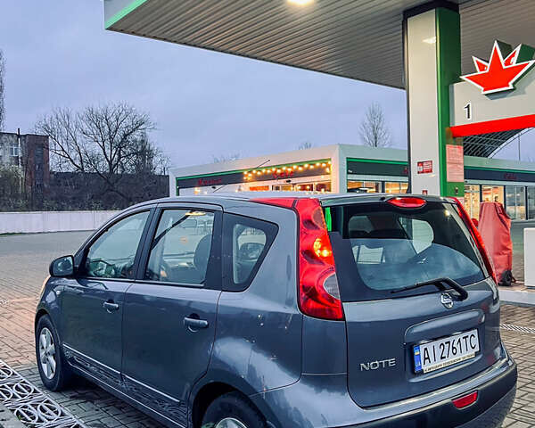 Сірий Ніссан Ноут, об'ємом двигуна 1.6 л та пробігом 165 тис. км за 6700 $, фото 42 на Automoto.ua