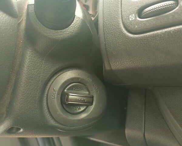 Серый Ниссан Ноут, объемом двигателя 1.6 л и пробегом 218 тыс. км за 6300 $, фото 16 на Automoto.ua