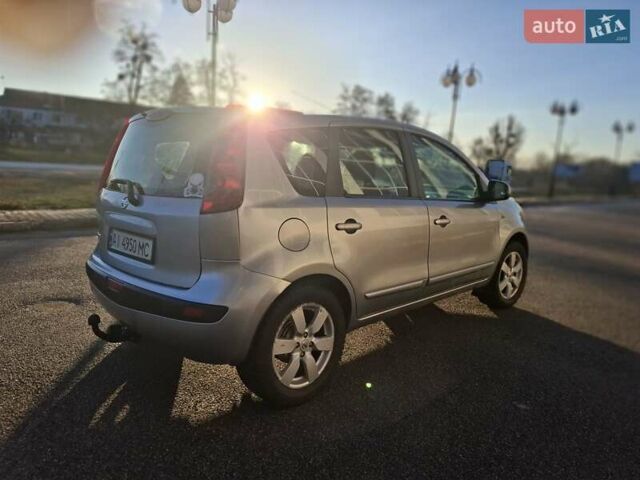Сірий Ніссан Ноут, об'ємом двигуна 1.6 л та пробігом 240 тис. км за 5200 $, фото 8 на Automoto.ua